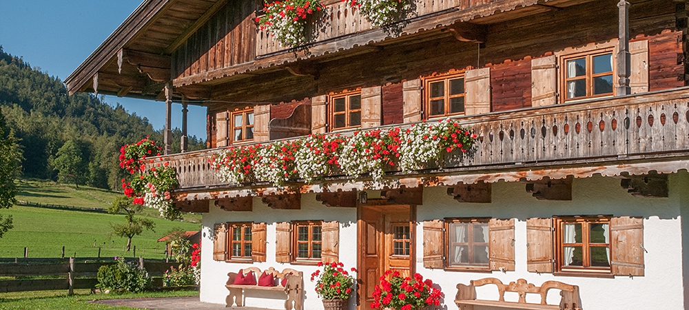 Copyright Gerlind Schiele Photography Tegernsee +49 (0) 170 - 908 85 85 Der Festlhof am Fusse des Wallbergs in Rottach-Egern am Tegernsee