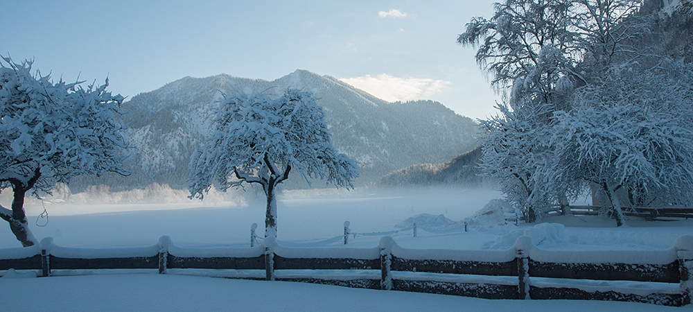 Copyright Gerlind Schiele Photography Tegernsee +49 (0) 170 - 908 85 85 Winter Märchenland rund um den Festlhof in Rottach-Egern am Tegernsee