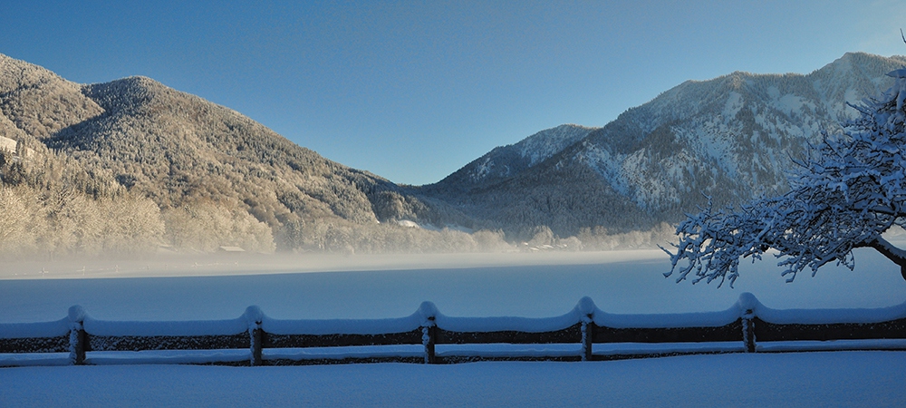 Copyright Gerlind Schiele Photography Tegernsee +49 (0) 170 - 908 85 85 Winter Märchenland rund um den Festlhof in Rottach-Egern am Tegernsee